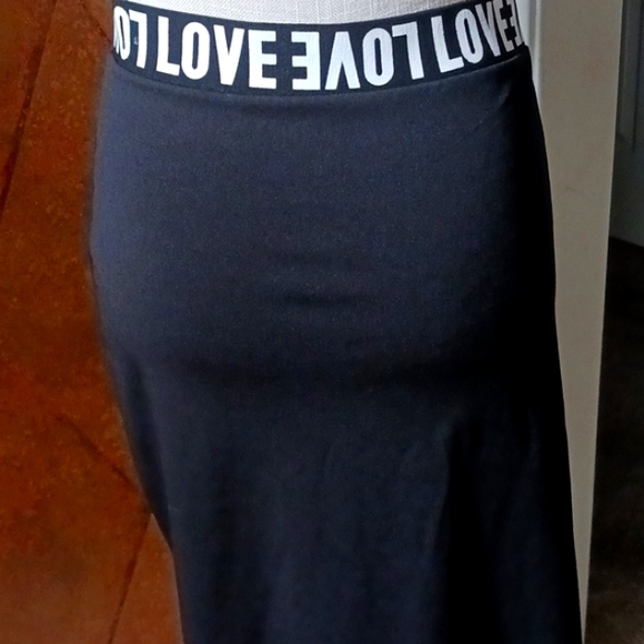 New Olivia Rose Black Skirt - Picture 5 of 11